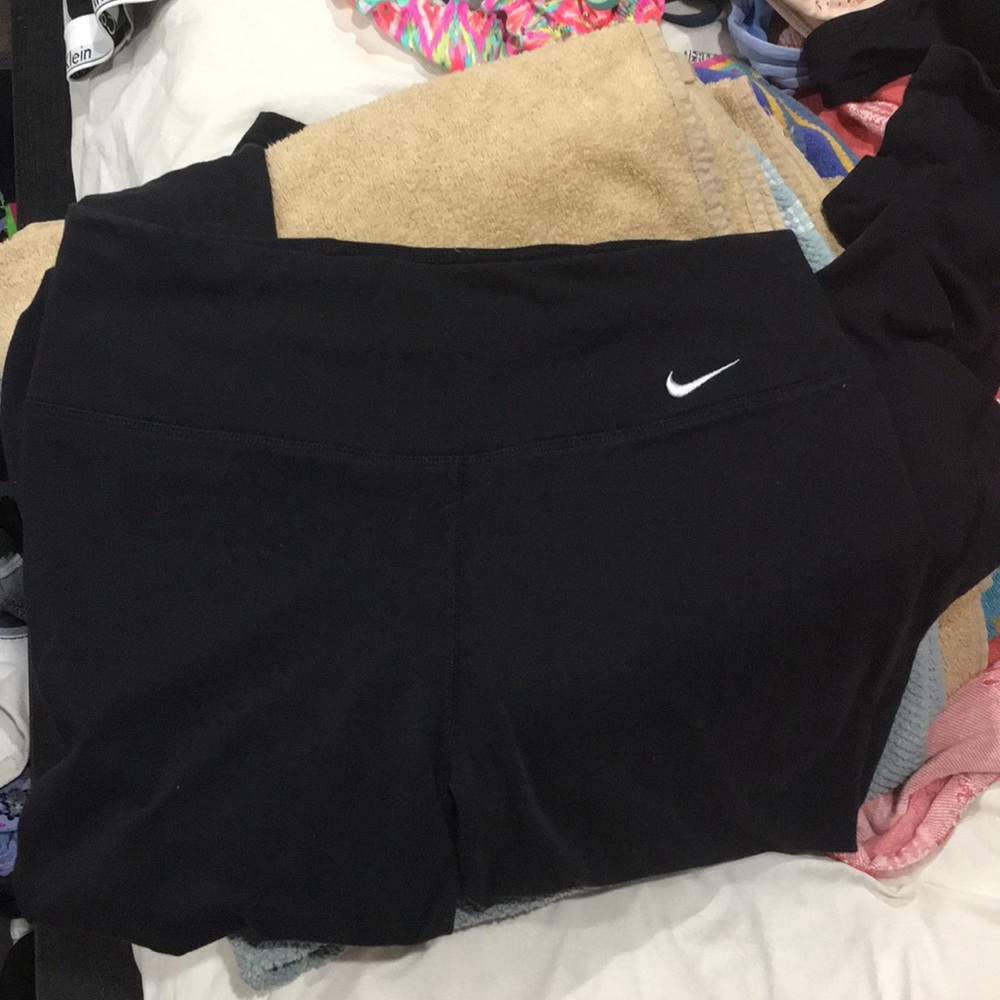 Medium black nike leggings
